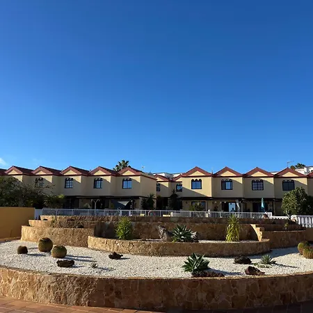 شقة Premium - New Tropical Casa Oasis - Fast Wi-fi !! Swimming Pool !! Tv
